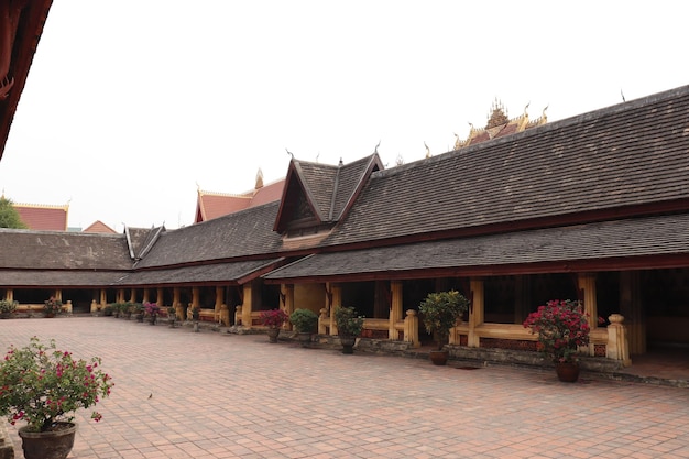 Uma bela vista do templo wat sisaket localizado em Vientiane Laos