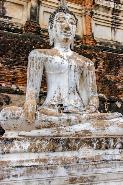 Uma bela vista do templo Wat Yai Chai Mongkhon localizado em Ayutthaya Tailândia