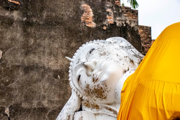 Uma bela vista do templo Wat Yai Chai Mongkhon localizado em Ayutthaya Tailândia