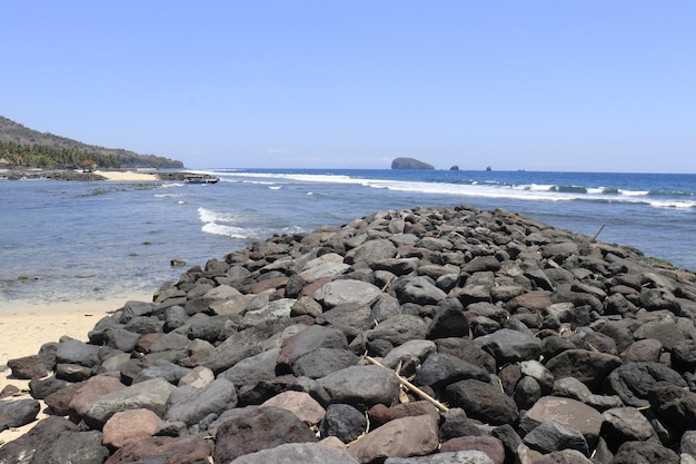 Uma bela vista panorâmica da praia em Bali Indonésia