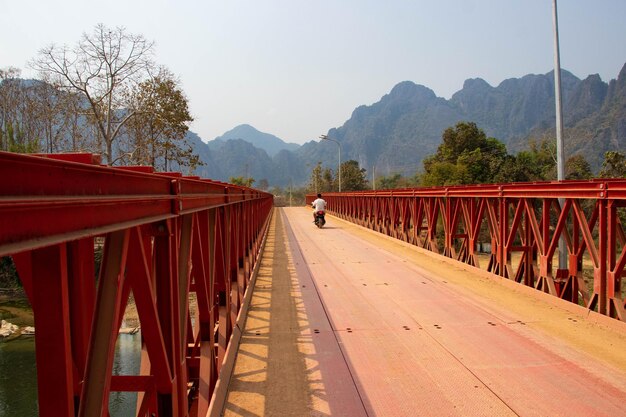 Uma bela vista panorâmica de Vang Vieng no Laos