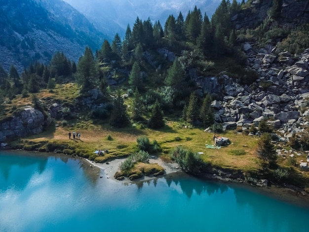 Uma bela vista sobre o lago aviolo