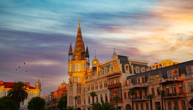 Foto uma cidade é uma cidade histórica no centro da cidade