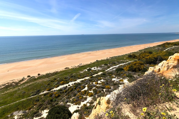 Uma das praias mais bonitas da Espanha chamada Arenosillo Huelva na Espanha