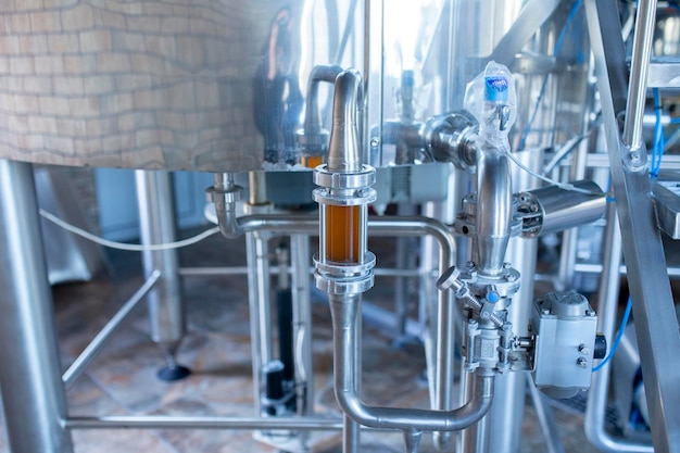 Uma dioptria de vidro do equipamento de produção de cerveja alcoólica para controlar a qualidade da bebida