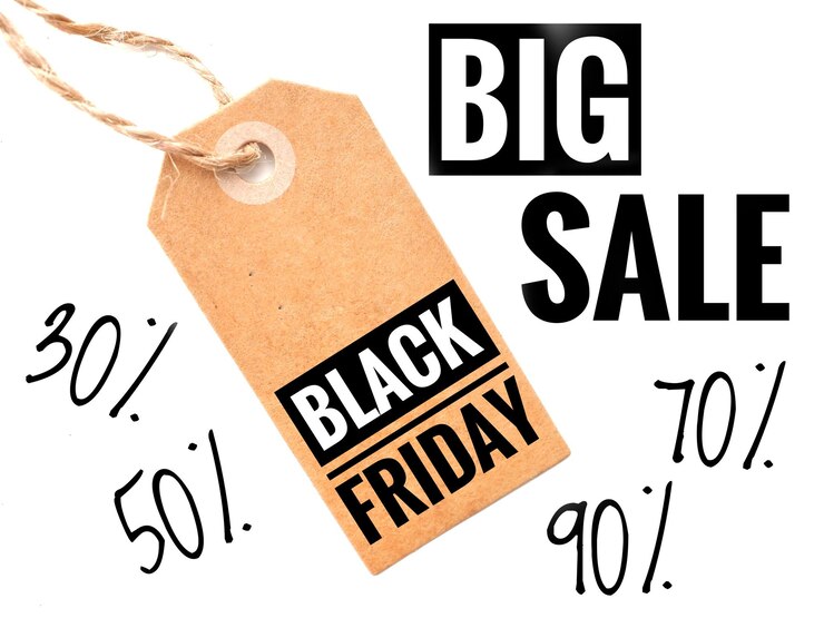 Foto uma etiqueta de venda marrom em fundo branco com as palavras black friday big sale mostrando descontos