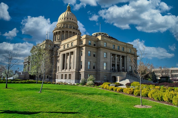 Uma foto em close do Edifício do Capitólio do Estado de Idaho