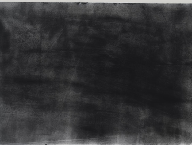 uma fotografia em preto e branco de uma pintura em preto e branco