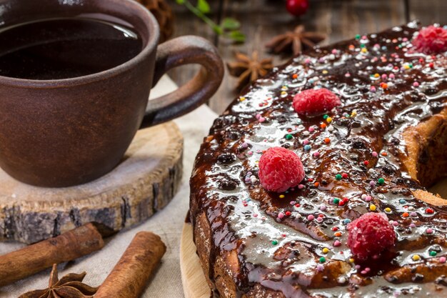 Uma imagem com um bolo de coalhada.