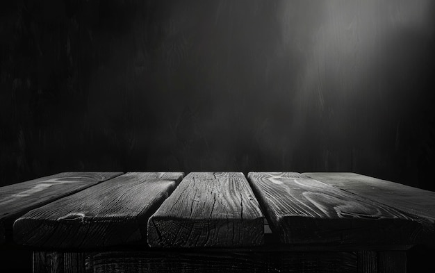Foto uma mesa retangular de madeira dura em um chão de madeira contra uma parede preta