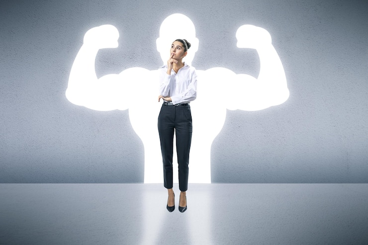 Foto uma mulher confiante em trajes de negócios está com uma sombra muscular na parede simbolizando força e empoderamento