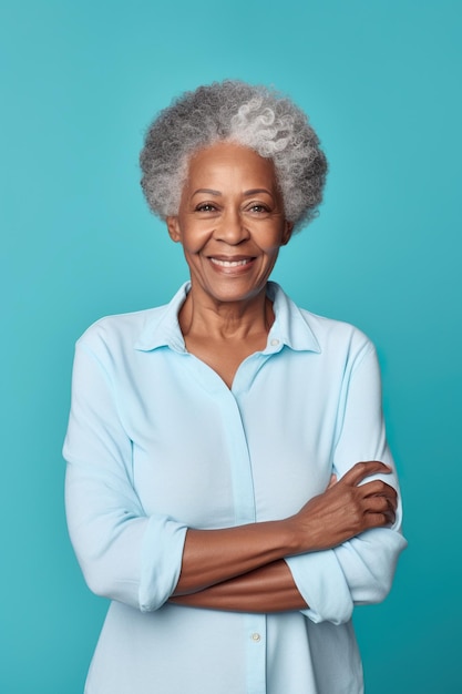 Uma mulher mais velha com cabelos grisalhos sorrindo para a imagem generativa da câmera