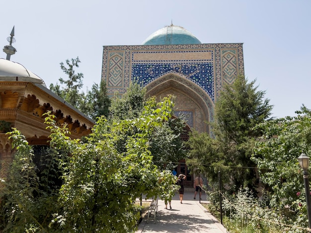 Uma pequena madrasa em Khujand