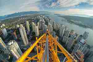 Foto uma perspicácia aérea cativante para os elevadores