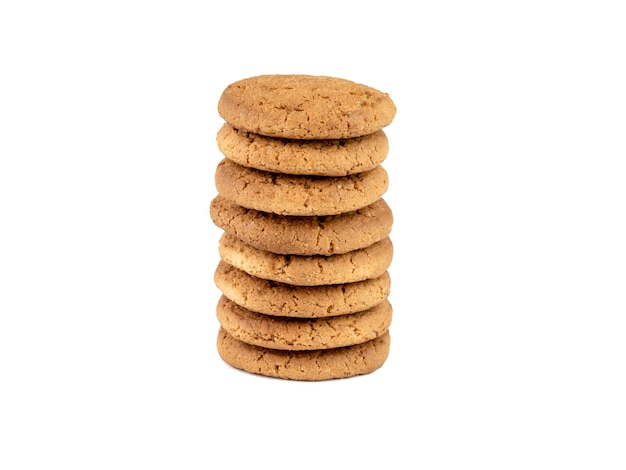 Uma pilha de biscoitos em um fundo branco isola