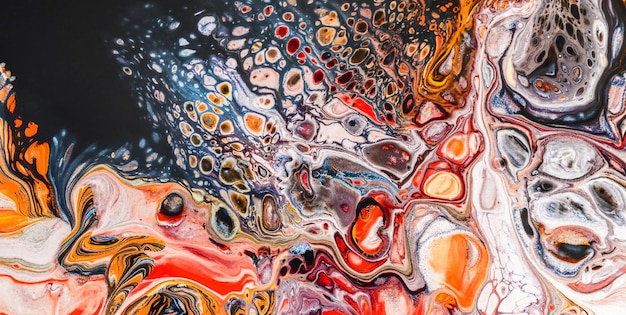 Uma pintura colorida de um fundo líquido com as palavras 'arte do universo'