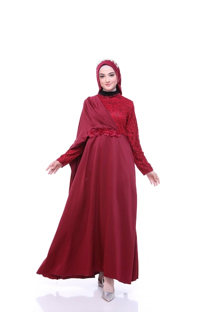 Uma senhora usa uma maquiagem de vestido de noiva em hijab Model malay indonesia beauty ou eidul fitri concept