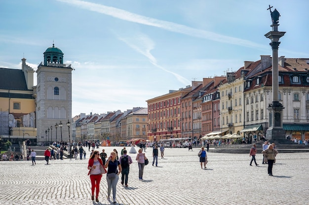 Uma vista da Praça do Mercado Antigo em Varsóvia