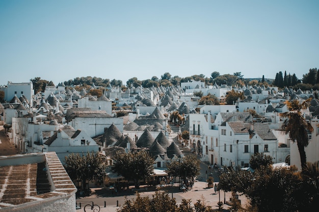 Uma vista fantástica da marina do castro em puglia