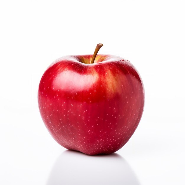 Und der kühne, auffällige rote Apfel auf weißem Hintergrund