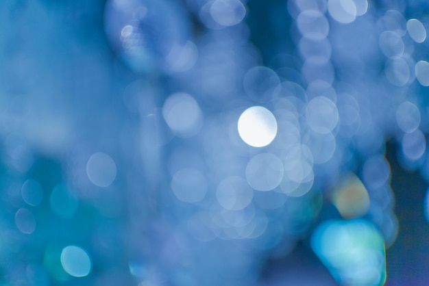 Unfokussiertes Bild von beleuchteten Lichtern