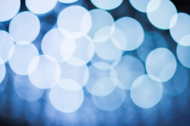 Unfokussiertes Bild von beleuchteten Lichtern