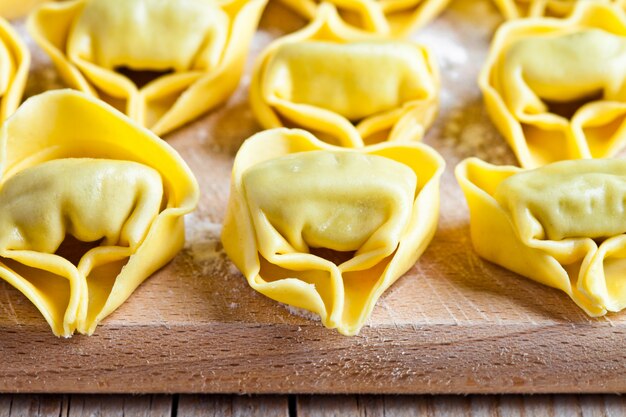 Ungekochte Tortellini