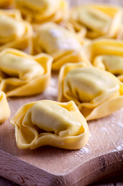 Ungekochte Tortellini