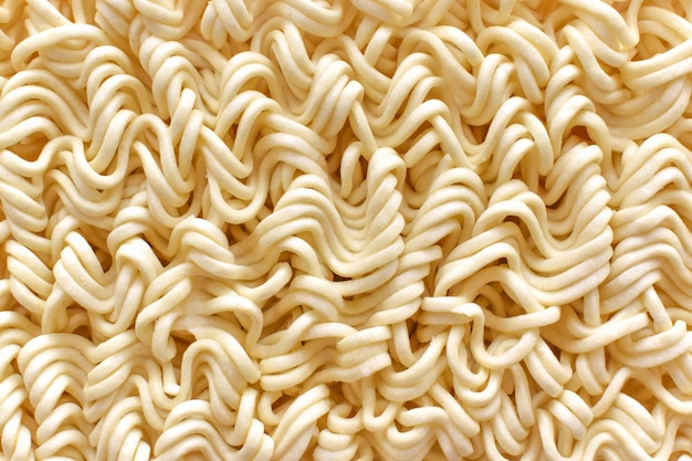 Ungekühlte Instant-Nudeln mit Texturhintergrund