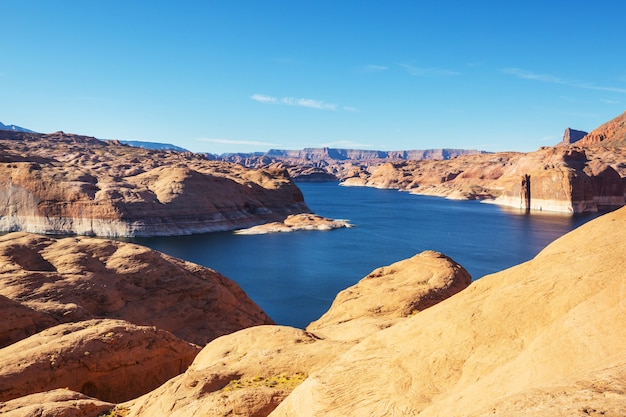 Ungewöhnliche Landschaften in Powell Lake, USA.