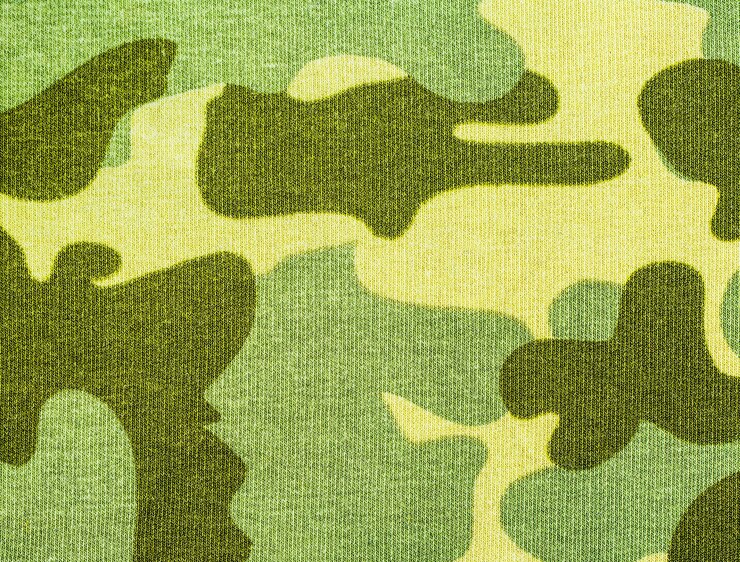 Foto uniforme de camuflagem têxtil