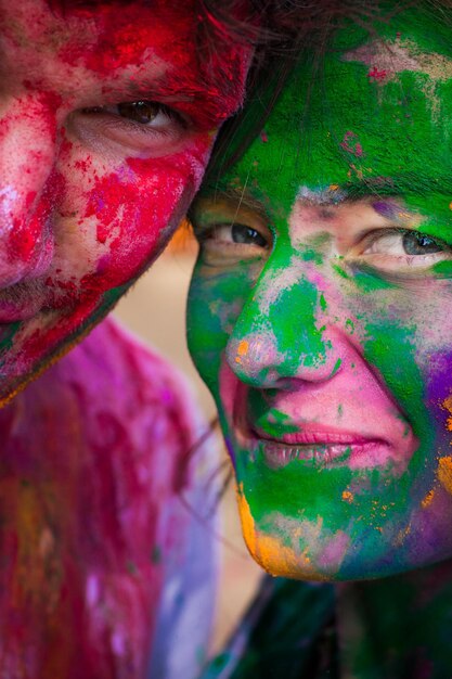 Universidade de Nehru celebra festival Holi em Delhi Índia Holi é um festival de primavera celebrado