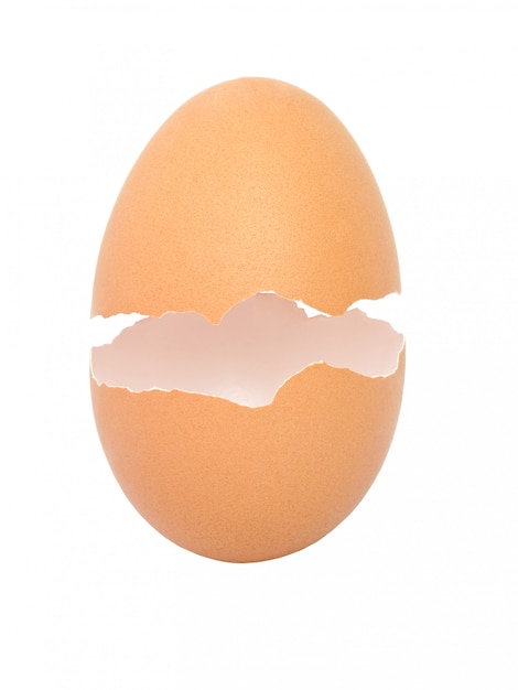 Unterbrochene leere Eierschale lokalisiert auf weißem Hintergrund