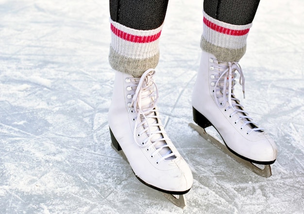 Unterer Abschnitt des Eislaufs der Frauen