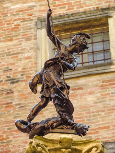 Urbino Estátua de bronze de São Crescentino