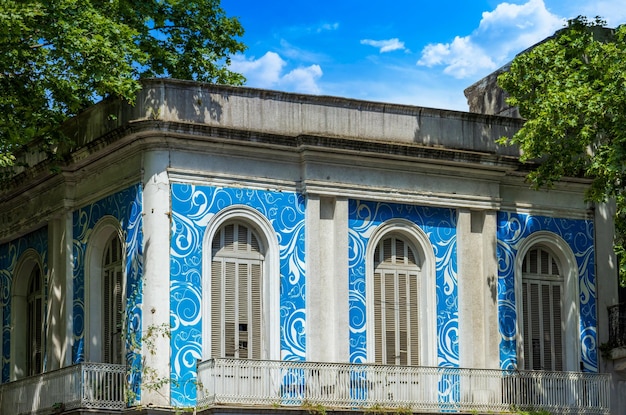 Uruguay Montevideo calles y arquitectura en el centro histórico de la ciudad famosa atracción turística