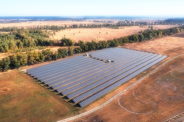 Usina de energia solar Fonte renovável de eletricidade transportadora de energia ecologicamente correta