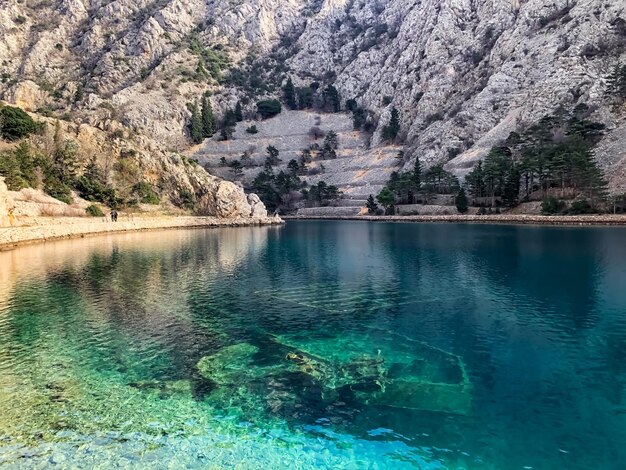 Uvala Zavratnica Croácia baía croata mar turquesa água clara natureza incrível