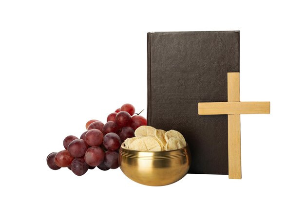 Uvas de pan de Papua Nueva Guinea cruz de madera y libro aislado sobre fondo blanco