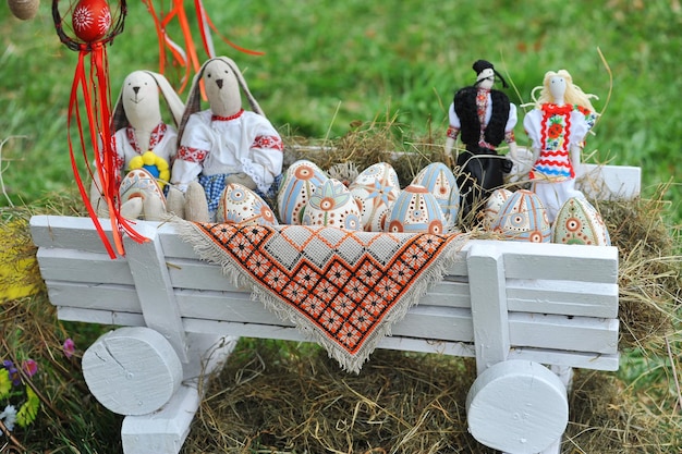 Uzhgorod en ucrania exposición de abril de huevos de pascua en