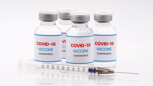 La vacuna previene el covid 19 o el coronavirus