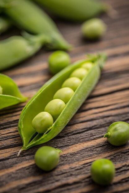 Vainas de guisantes verdes