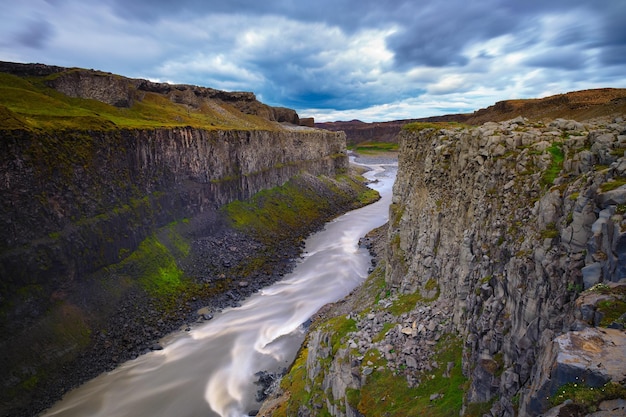 Vale de Jokulsa um rio Fjollum no Parque Nacional Vatnajokull Islândia