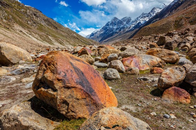 Foto vale de lahaul no himalaia indiano índia