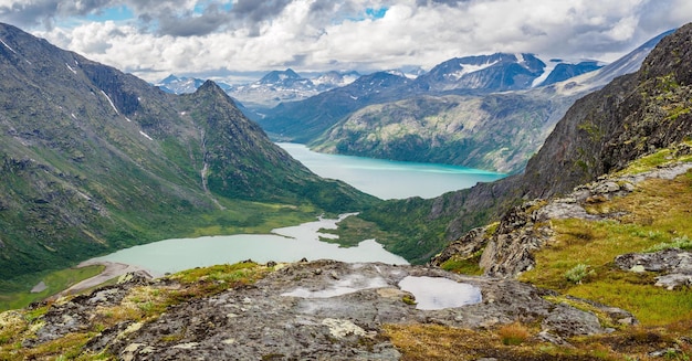 Vale leirungsdalen da montanha knutshoe na noruega