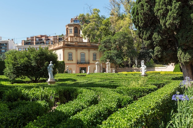 VALENCIA ESPANHA 19 de junho de 2015 Fragmentos dos Jardins de Monforte no conceito de cenário do Parque de Espanha de Valência