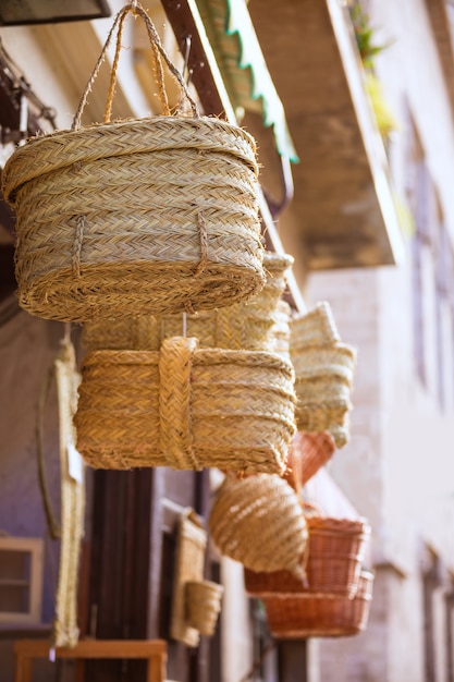 Valencia tradicional esparto crafts near Mercado Central