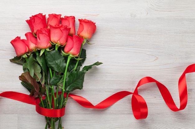 Valentinstag-Grußkarte mit roten Rosen