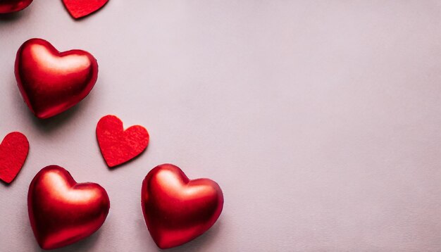 Valentinstagsthema rote Herzen auf einem sauberen Hintergrund eine festliche Komposition
