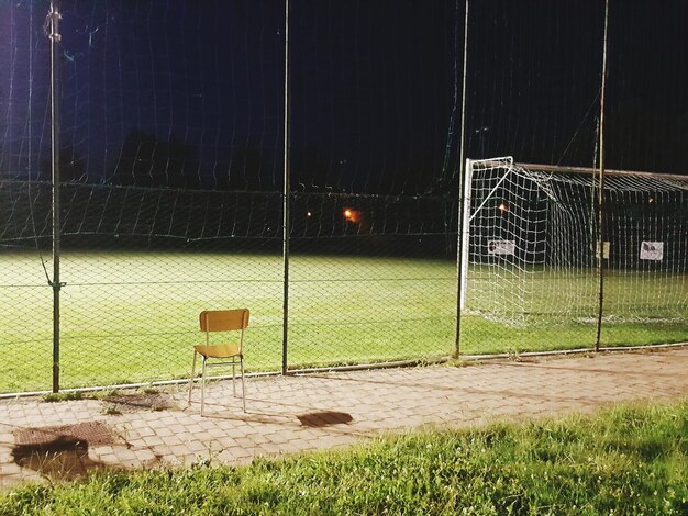 Foto valla en el campo de hierba